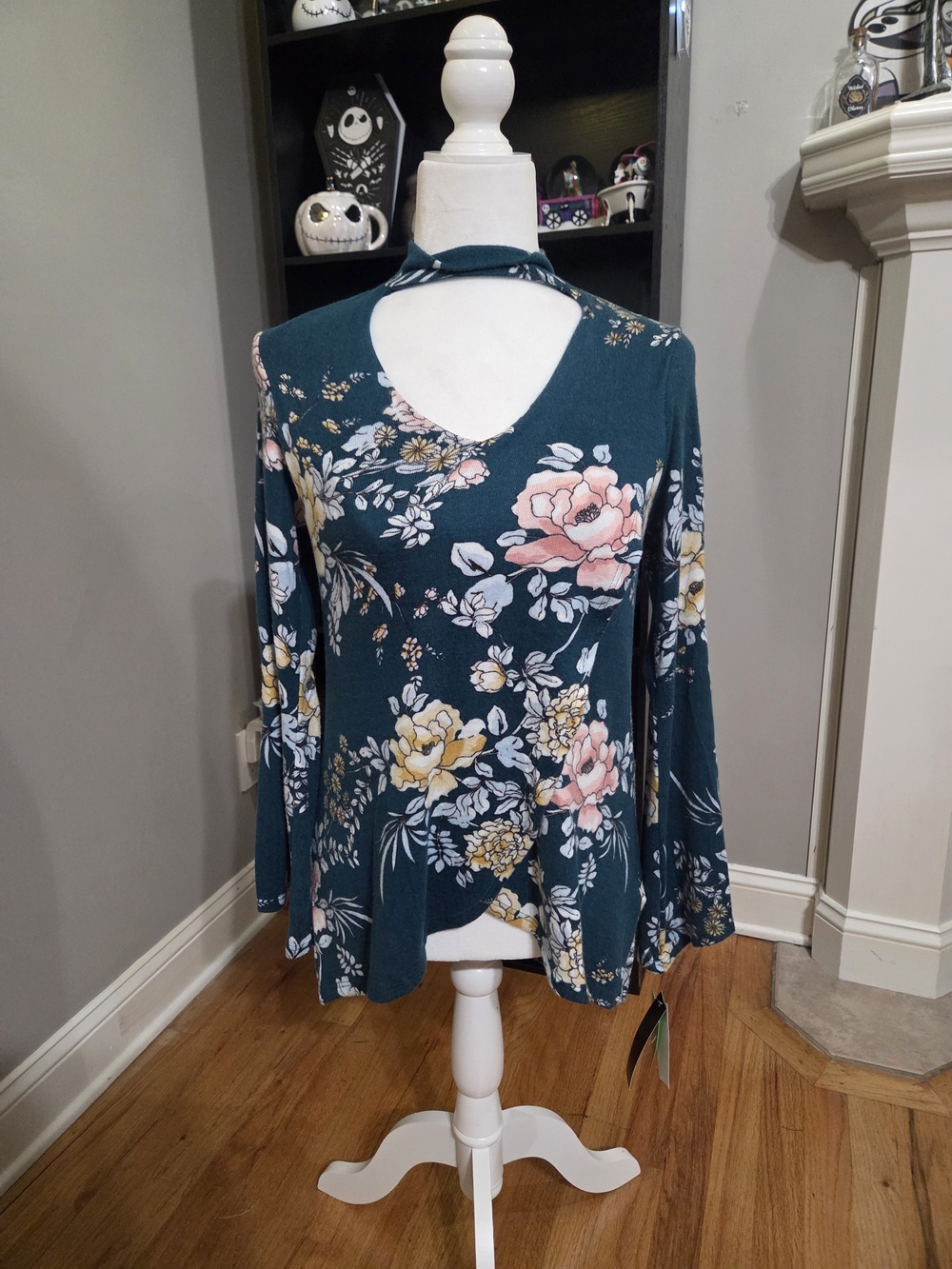 Ing Teal Floral Keyhole Long-Sleeve Top